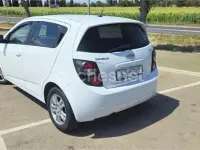 Usado Chevrolet Aveo LT 95 CV (69 kW) 2012 Blanco Berlina
