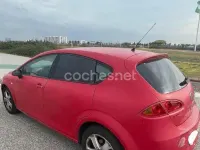 Usado Seat Leon Ecomotive 105 CV (77 kW) 2009 Rojo Utilitario