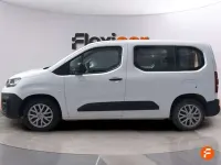 Usado Citroën Berlingo Live 102 CV (75 kW) 2022 Blanco Monovolumen