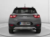 Usado Kia Stonic 100 CV (73 kW) 2024 SUV