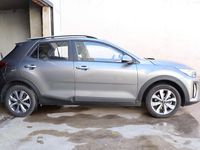 Usado Kia Stonic 85 CV (62 kW) 2024 Astro grey SUV