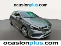 Usado Mercedes A180 109 CV (80 kW) 2018 Gris Utilitario