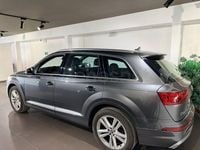 Usado Audi Q7 272 CV (200 kW) 2016 Gris / plata SUV