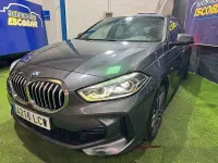 Usado BMW 118 150 CV (110 kW) 2019 Gris / plata Berlina