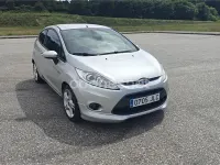 Usado Ford Fiesta Sport 95 CV (69 kW) 2012 Gris / plata Berlina
