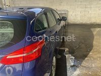 Usado Ford Focus Trend 120 CV (88 kW) 2016 Azul Familiar