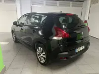 Usado Peugeot 3008 Access 120 CV (88 kW) 2014 Negro Familiar