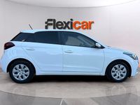 Usado Hyundai i20 75 CV (55 kW) 2019 Blanco Utilitario