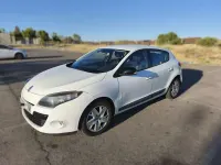 Usado Renault Mégane III Authentique 90 CV (66 kW) 2012 Blanco Berlina