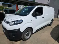 Usado Citroën Jumpy 102 CV (75 kW) 2023 Blanco Monovolumen