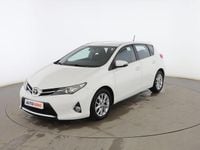 Usado Toyota Auris Active 125 CV (91 kW) 2015 Blanco Berlina