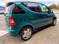 Usado Mercedes A160 Elegance 102 CV (75 kW) 1998 Verde Monovolumen