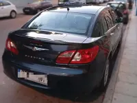 Usado Chrysler Sebring 140 CV (102 kW) 2009 Negro Berlina