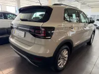 Usado VW T-Cross Advance 110 CV (80 kW) 2022 Gris SUV