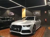 Usado Audi RS7 Sportback 560 CV (411 kW) 2015 Gris / plata Utilitario