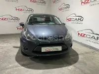Usado Ford Fiesta Trend 68 CV (50 kW) 2009 Gris / plata Berlina
