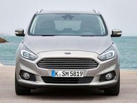 Begagnad Ford S-MAX Trend 140 HK (102 kW) 2007 Röd Minibuss
