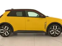 Usado Renault 5 E-Tech Techno 88 kW (120 CV) 2025 Amarillo Berlina