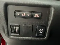 Usado Nissan Micra Tekna 92 CV (67 kW) 2021 Granate Utilitario