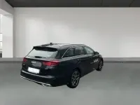Usado Kia Ceed 141 CV (103 kW) 2024 Negro Utilitario