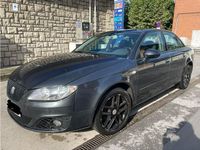 Usado Seat Exeo Sport 145 CV (106 kW) 2011 Gris Berlina