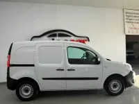 Usado Renault Kangoo 75 CV (55 kW) 2021 Blanco Monovolumen