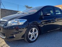 Usado Toyota Auris Active 90 CV (66 kW) 2011 Negro Utilitario