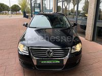 Usado VW Passat Highline 140 CV (102 kW) 2007 Negro Berlina