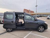 Usado Dacia Dokker 102 CV (75 kW) 2019 Gris / plata Monovolumen