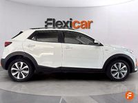 Usado Kia Stonic 84 CV (61 kW) 2023 Blanco SUV