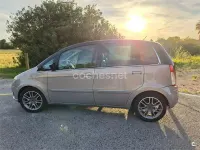 Usado Lancia Musa 95 CV (69 kW) 2009 Gris / plata Monovolumen