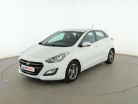 Usado Hyundai i30 100 CV (73 kW) 2015 Blanco Berlina