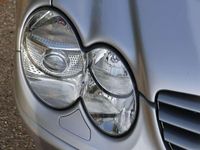 Usado Mercedes SL350 245 CV (180 kW) 2003 Gris Coupe