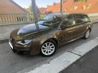 Usado Seat Exeo Ecomotive 143 CV (105 kW) 2013 Gris / plata Familiar