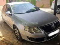 Usado VW Passat Advance 110 CV (80 kW) 2009 Gris / plata Berlina