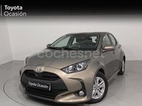 Usado Toyota Yaris 125 CV (91 kW) 2022 Verde Berlina