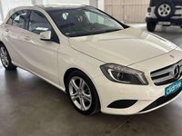 Usado Mercedes A180 AMG 109 CV (80 kW) 2013 Blanco Berlina