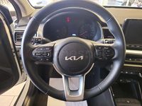 Usado Kia Stonic 100 CV (73 kW) 2022 Amarillo SUV