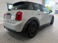 Usado Mini Cooper D 116 CV (85 kW) 2016 Gris / plata Utilitario
