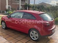 Usado Seat Ibiza SC 90 CV (66 kW) 2010 Rojo Utilitario