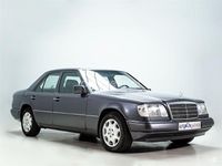 Usado Mercedes E320 220 CV (161 kW) 1995 Gris Berlina