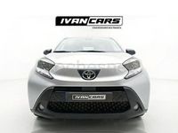 Käytetty Toyota Aygo X Play 72 HP (52 kW) 2023 Harmaa Katumaasturi