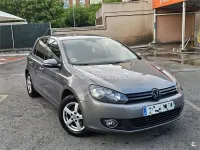 Usado VW Golf VII 105 CV (77 kW) 2012 Gris / plata Berlina