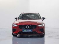 Usado Volvo V60 Plus 197 HP (144 kW) 2022 Vermelho Carrinha