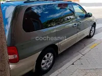 Usado Kia Carnival EX 144 CV (105 kW) 2003 Verde Monovolumen