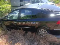 Usado Renault Laguna II Privilege 120 CV (88 kW) 2003 Negro Berlina