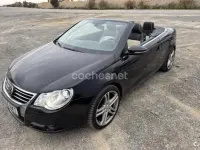 Usado VW Eos 160 CV (117 kW) 2010 Negro Descapotable