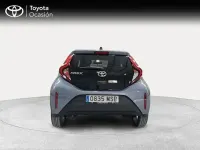 Begagnad Toyota Aygo X Play 72 HK (52 kW) 2024 Grå SUV