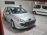Usado Peugeot 307 110 CV (80 kW) 2007 Gris / plata Berlina