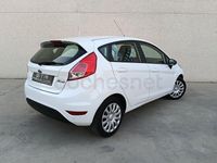 Usado Ford Fiesta Trend 105 CV (77 kW) 2013 Blanco Utilitario